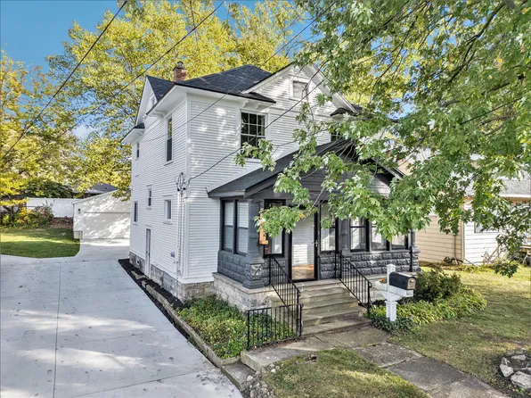 3272 College Ave NE, Grand Rapids, MI 49525