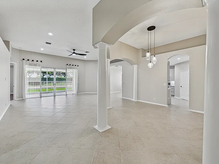 12325 Cascades Pointe Dr — Photo 8
