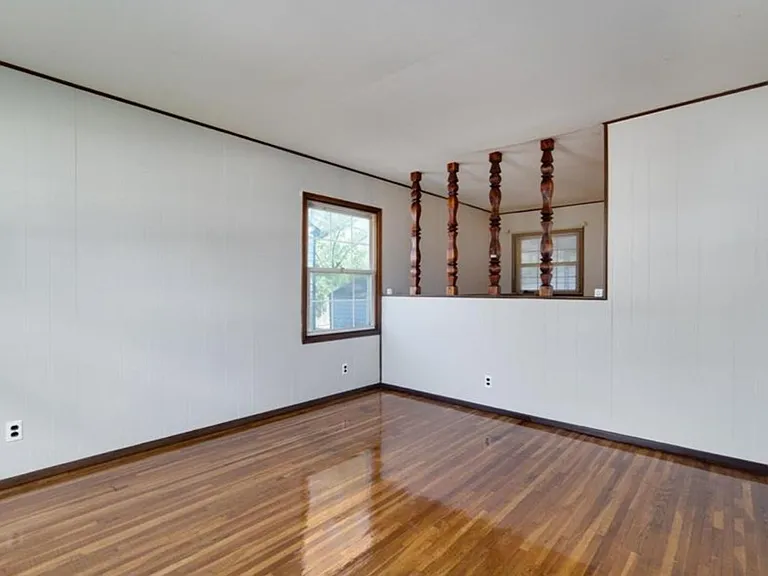 232 Cameron Rd — Photo 4