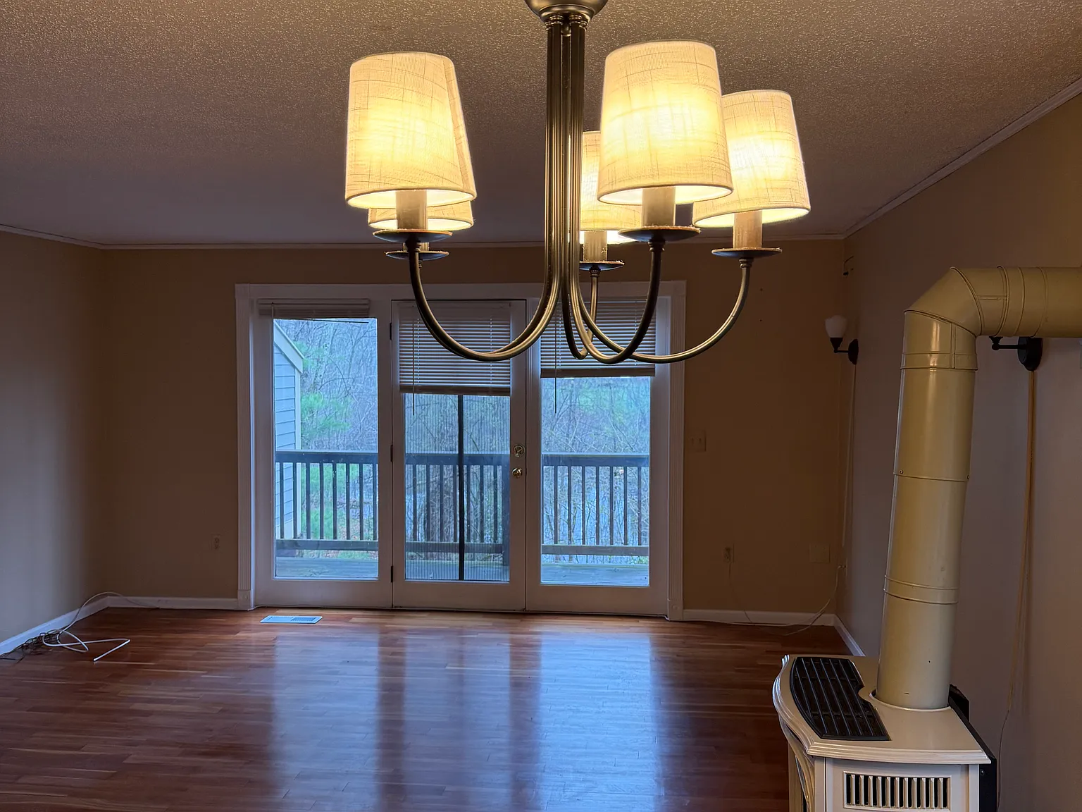 2 bed, 2.5 bath, 1450 sqft, $2,700 — Photo 3