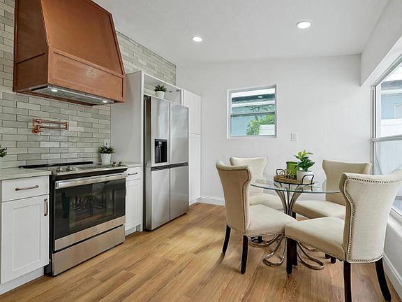 3rd image of 1711 White Ave #2
