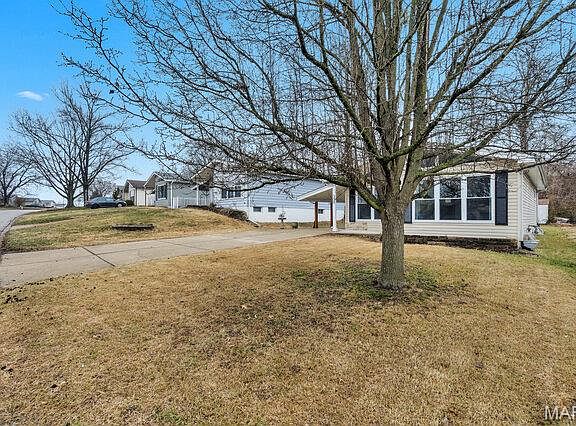 4th image of 312 Ballwin Ave