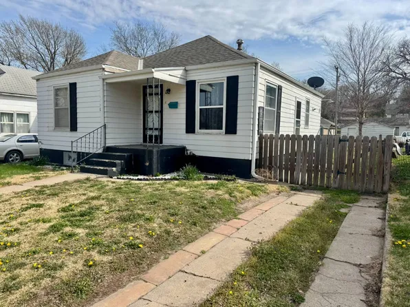 310 E 8th St, Concordia, KS 66901