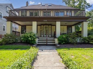 2504 Euclid Heights Blvd, Cleveland Heights, OH 44106