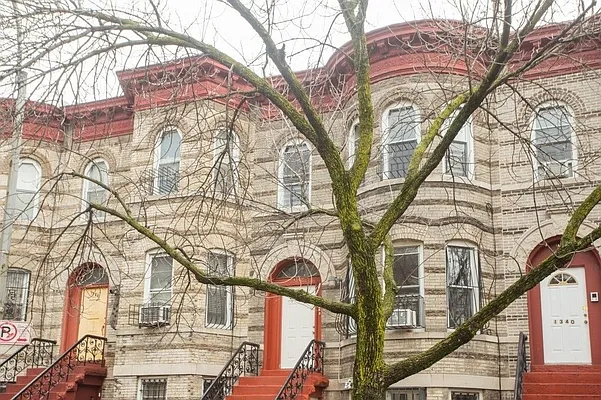 Rented by Nooklyn NYC LLC | media 8