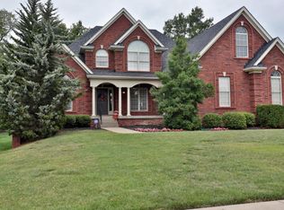 9007 Geneva Cir, Prospect, KY 40059