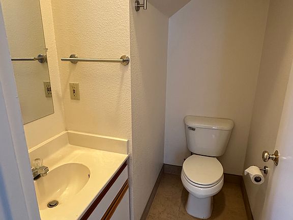 Downstairs half bathroom