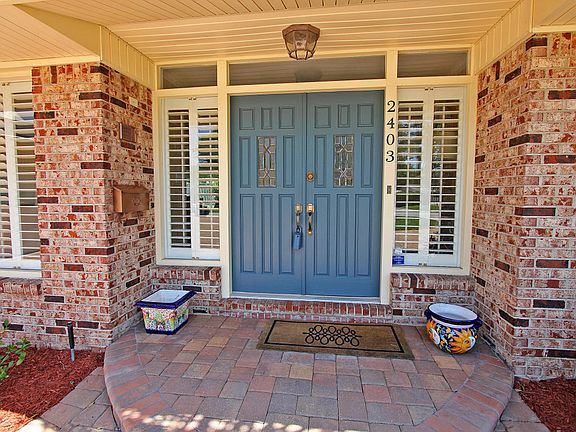 4th image of 2403 Saragossa Ave