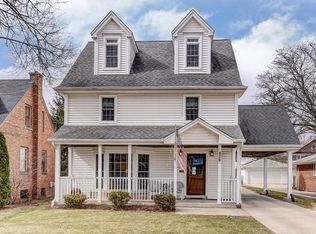428 Leitch Ave, La Grange, IL 60525