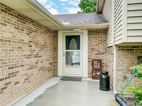 3rd image of 7540 President Ct