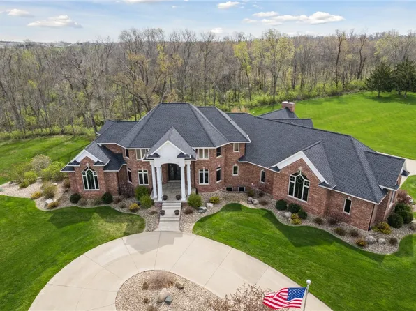 2079 Blue Heron Dr, Springville, IA 52336