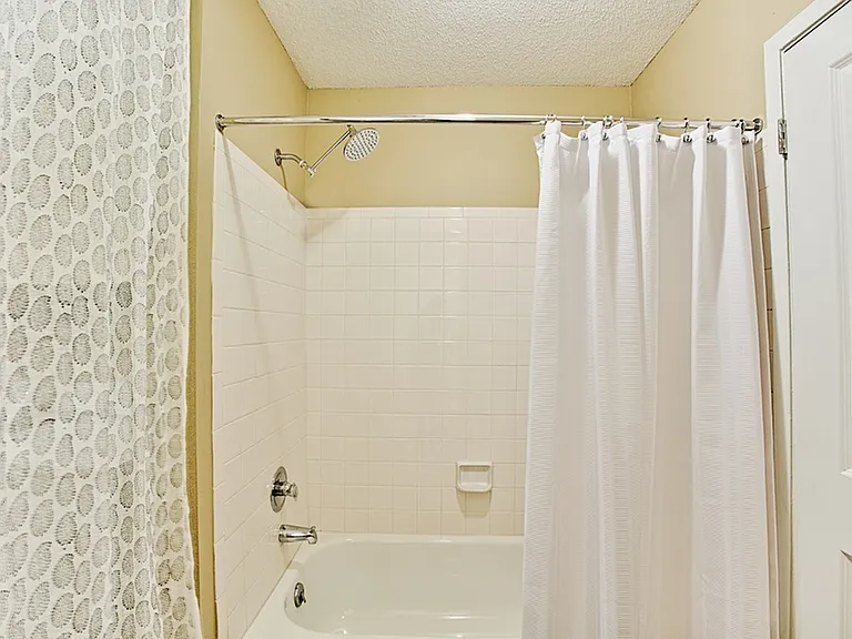 2 Bedroom Luxury-Classic Style