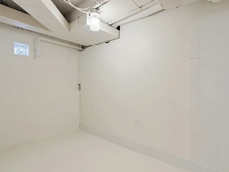 4047 N Moody Ave #G — Photo 5