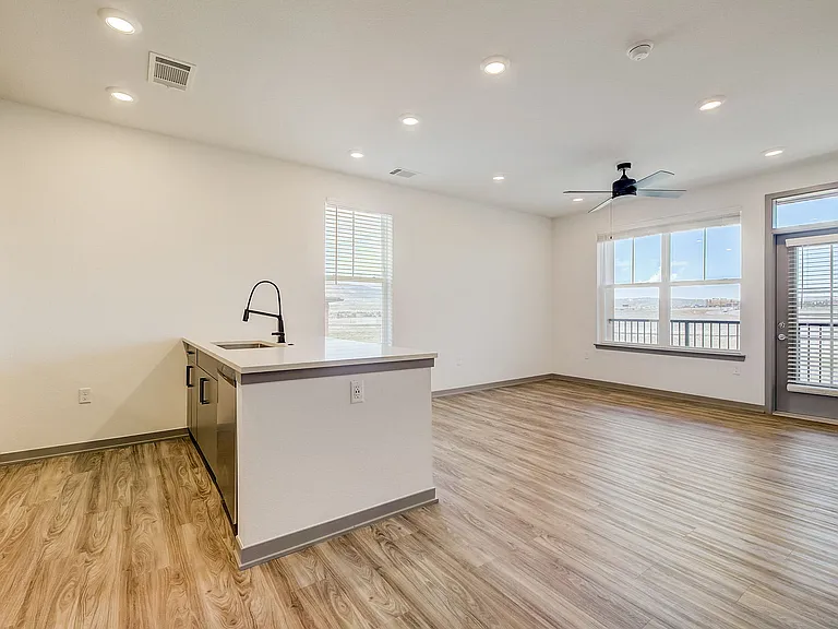 Alta25 Luxury Apartment Homes — Photo 35