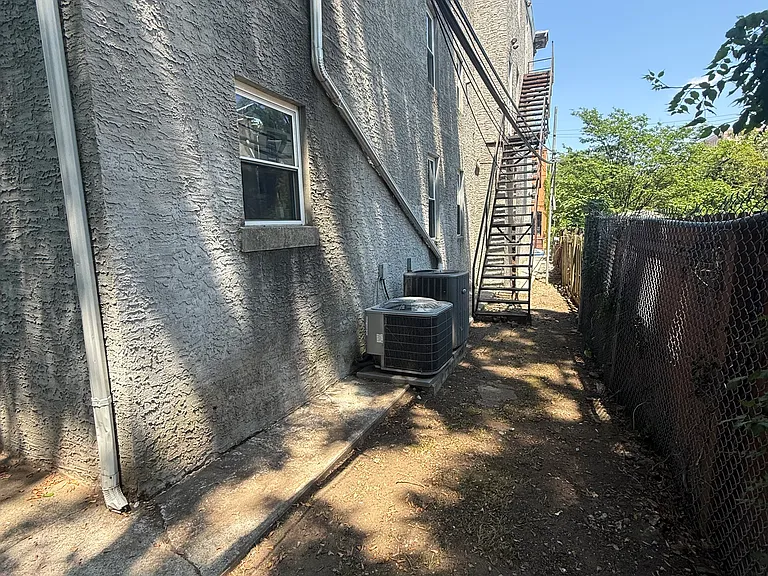 3202 Hamilton St #2 — Photo 21