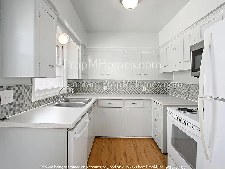 5127 SE Tibbetts St — Photo 5