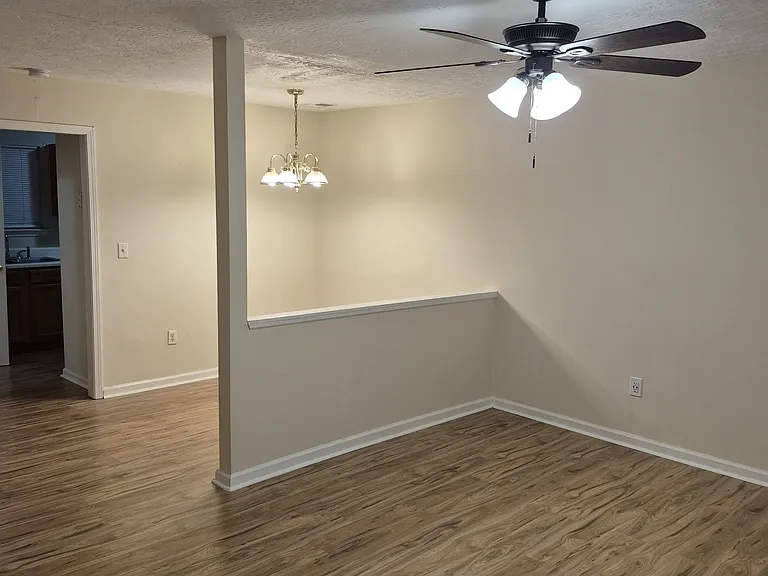 66 Point Place Dr — Photo 3