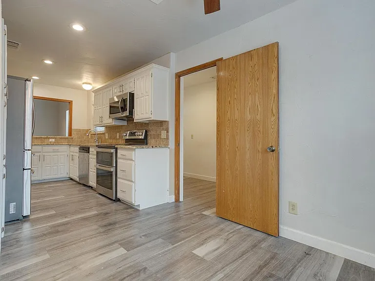 5629 Guadalajara Dr — Photo 23