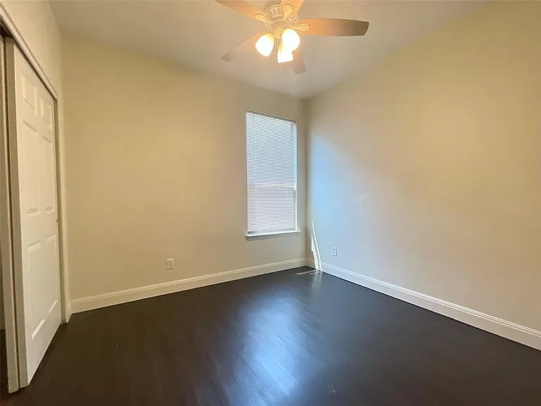 4412 Woodstock Dr — Photo 16