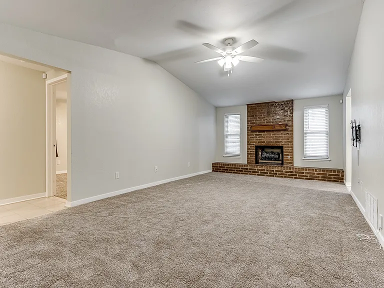 8413 Bigwood Dr — Photo 6