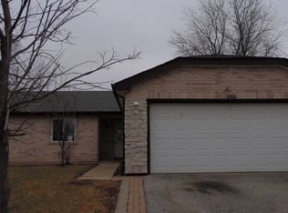 308 Willoway Dr, Bolingbrook, IL 60440