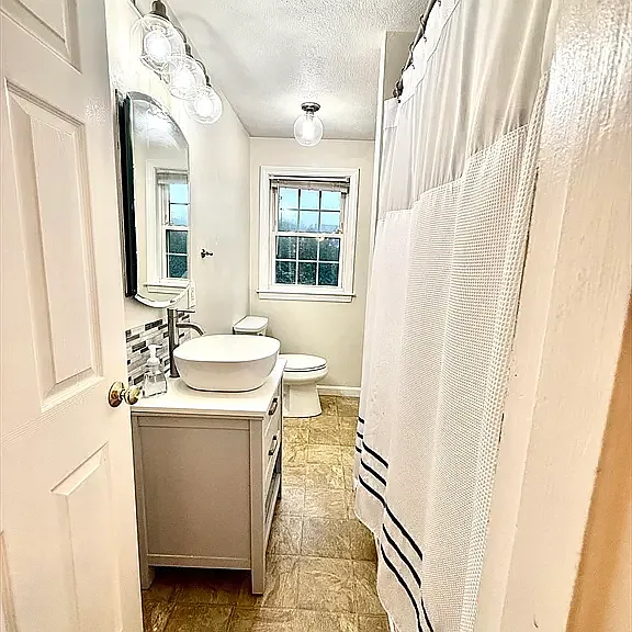 44 Angell St — Photo 4