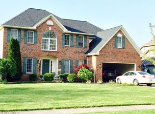30186 Greenview Pkwy, Westlake, OH 44145