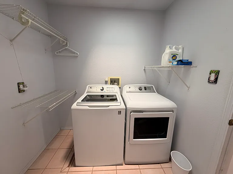 701 Poplar St — Photo 23