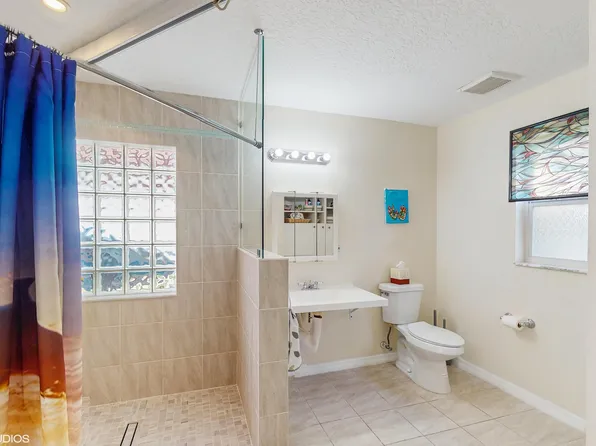 4011 Dorado Drive, Riviera Beach, FL 33418