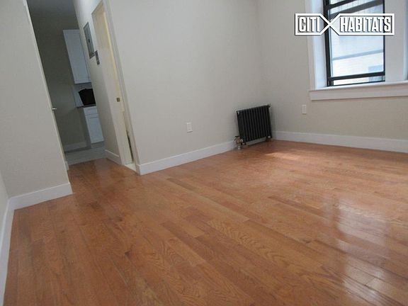 3rd image of 2821 33rd St APT 3B