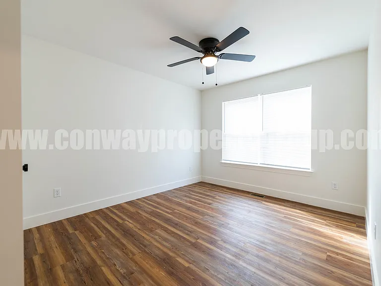 1948 Cambridge Village Dr — Photo 13