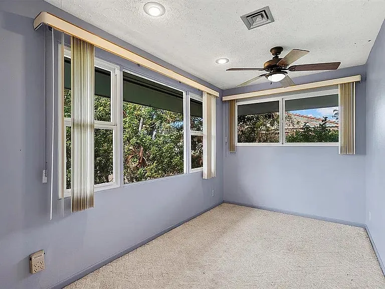 345 Auhana Rd — Photo 10