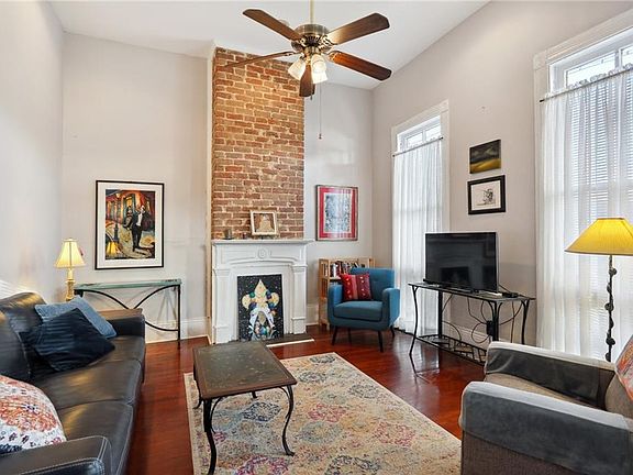 3rd image of 2428 Ursulines Ave