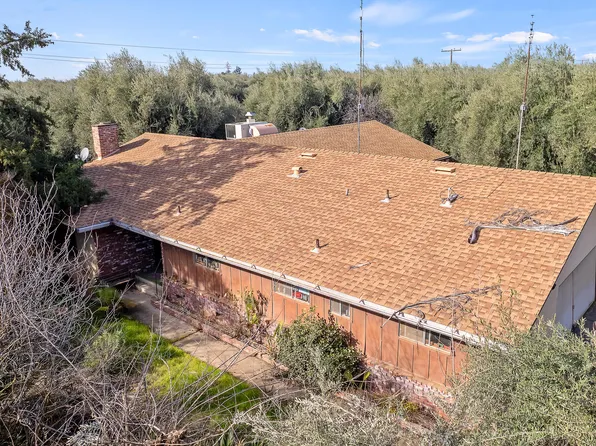 1456 E Palm Drive, Exeter, CA 93221