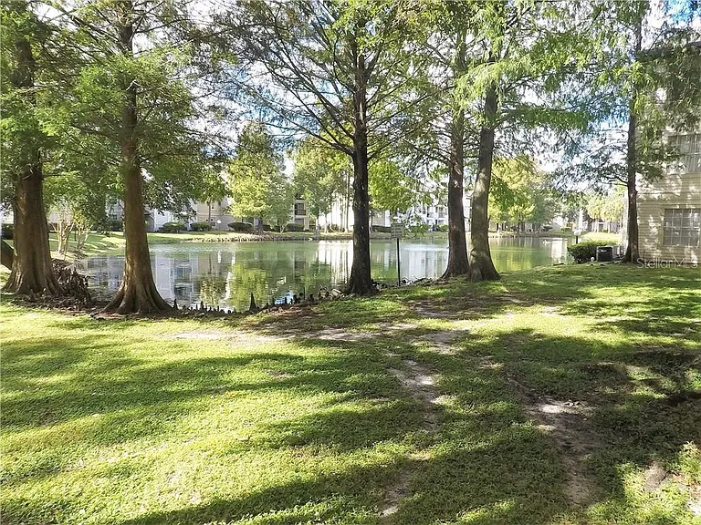 1940 Lake Atriums Cir #108 — Photo 18