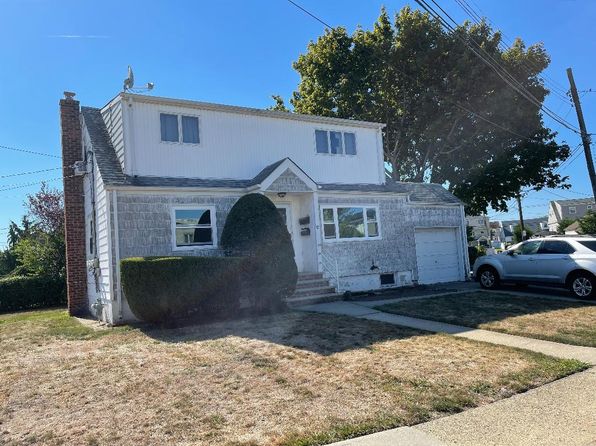 17 Roosevelt Pl Floor 1