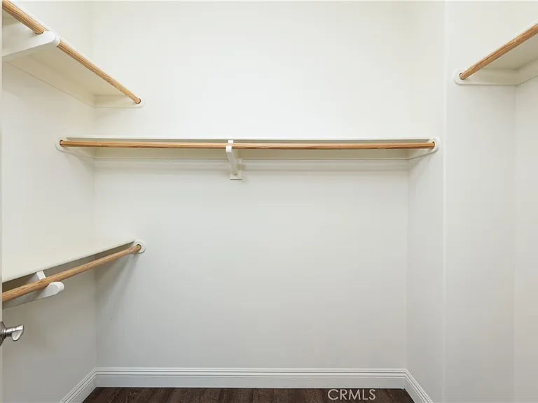 37 Larkfield — Photo 31