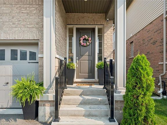 4th image of 43 Georgina St