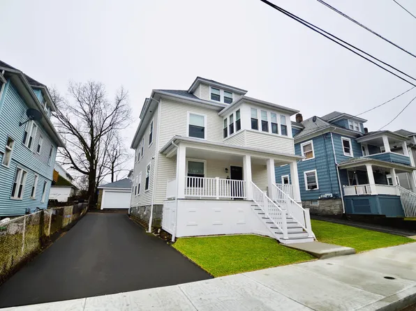 21 Nichols St, Ansonia, CT 06401