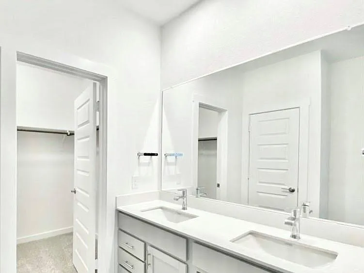 7925 Linnie Ln — Photo 15