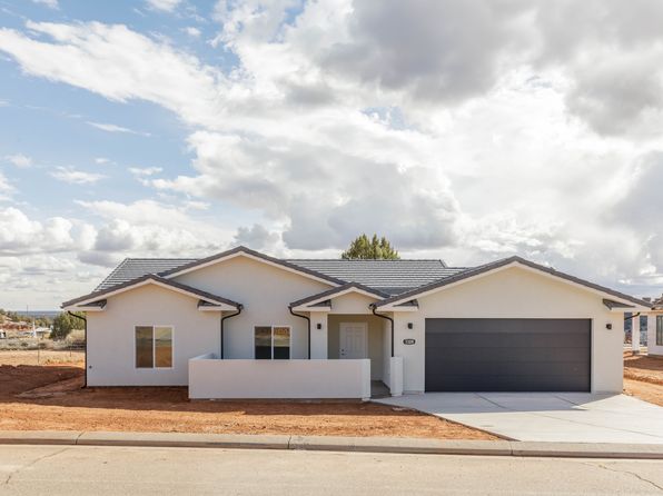1324 E Manzanita Dr