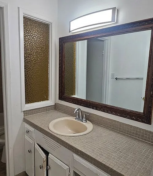 5901 S Land Park Dr — Photo 5