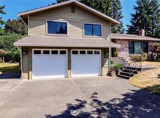 10480 NE 201st St, Bothell, WA 98011
