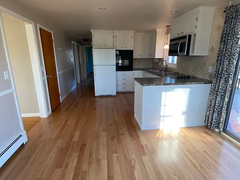 236 Spooner Ave — Photo 11
