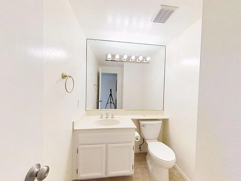 226 Monterey Rd #B — Photo 6