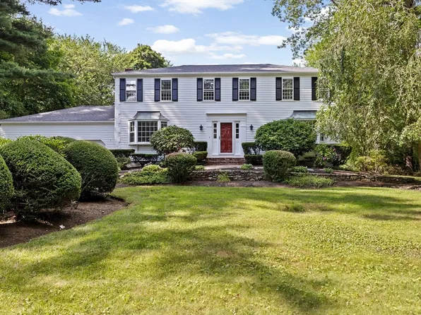 16 Liberty Rd, Hingham, MA 02043