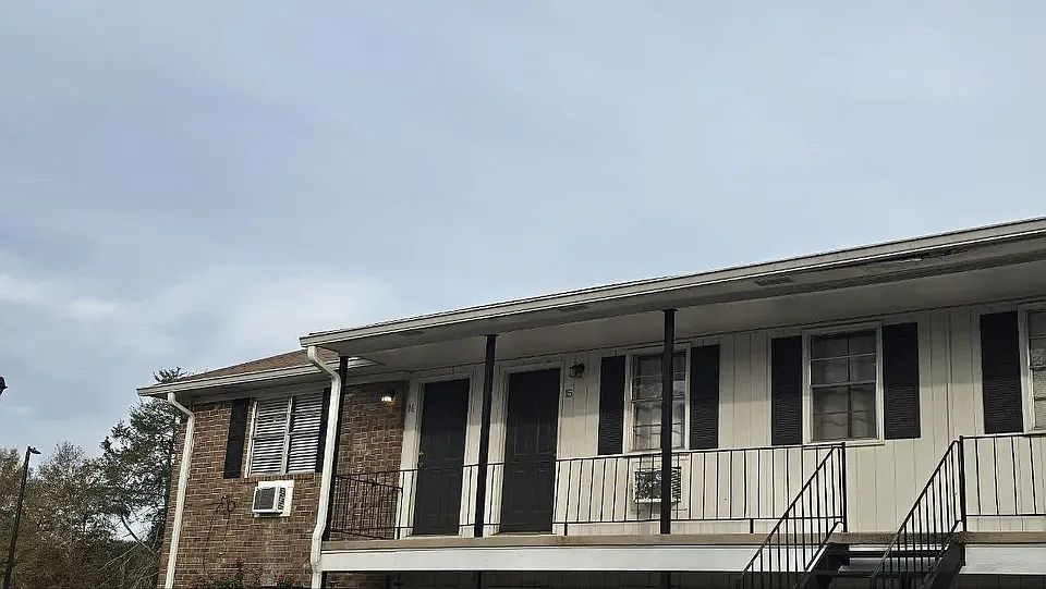 1st image of 590 Macon Hwy APT 9