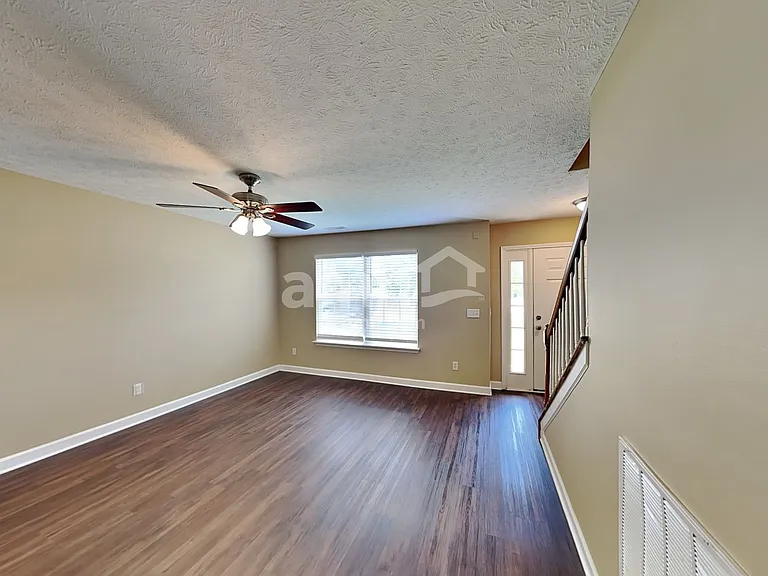 6012 Mountview Dr — Photo 8