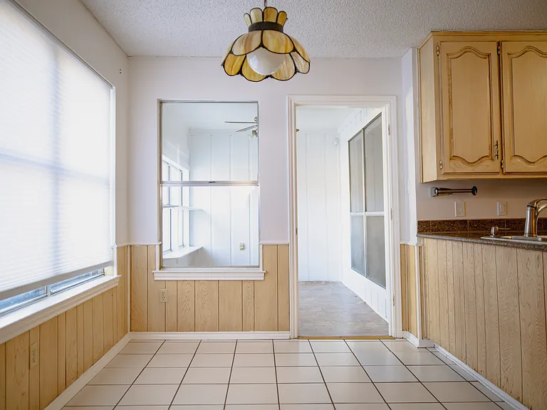 Breakfast Room