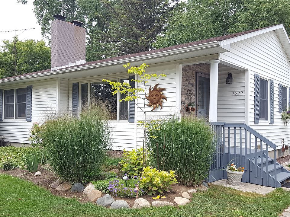 1st image of 1399 Alberta Ave
